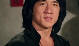 成龙爆料见鬼视频播放,揭秘神秘见鬼视频背后的真实故事