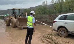杞县黄村车祸最新爆料消息,悲剧现场细节披露，伤亡情况引关注